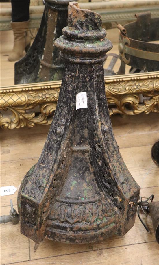 A Victorian cast iron rain hopper H.59cm